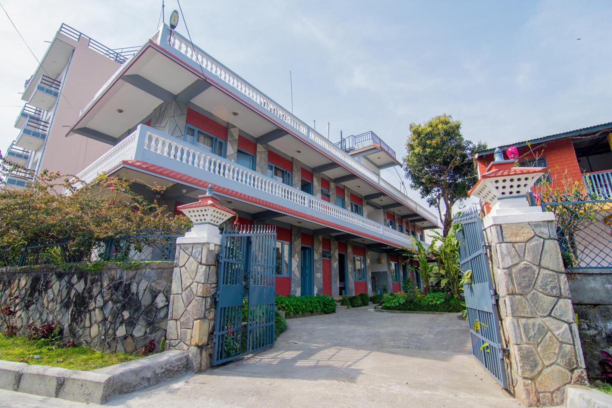 Hotel Mountain View - Lakeside โพคารา ภายนอก รูปภาพ
